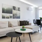 Averna - Breezy 2-br & Balcony In Apartmán Larnaca