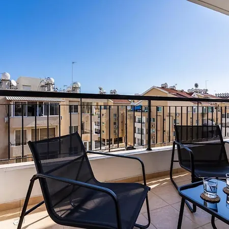 公寓 Averna - Breezy 2-br & Balcony In